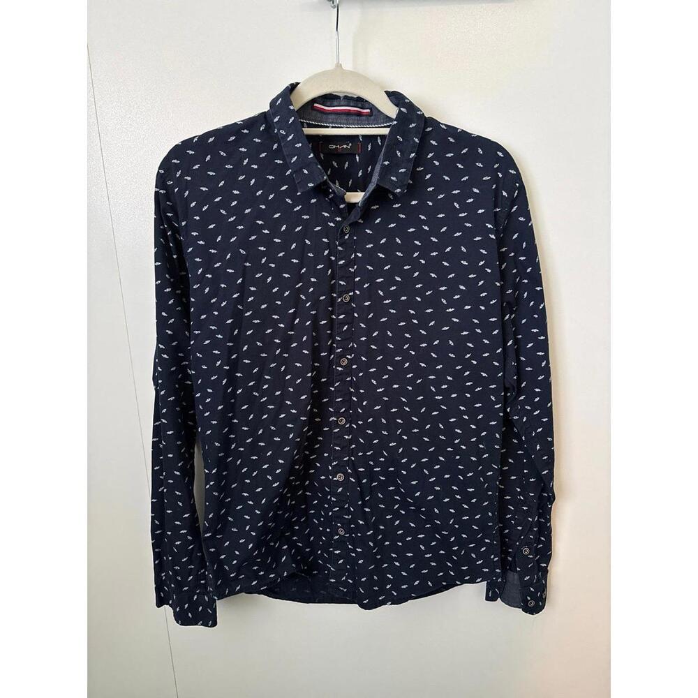 Men’s Oman Button Up, Medium